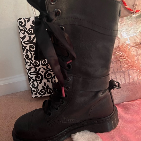 dr martins triumph fold over boots women 12107 - Picture 6 of 15